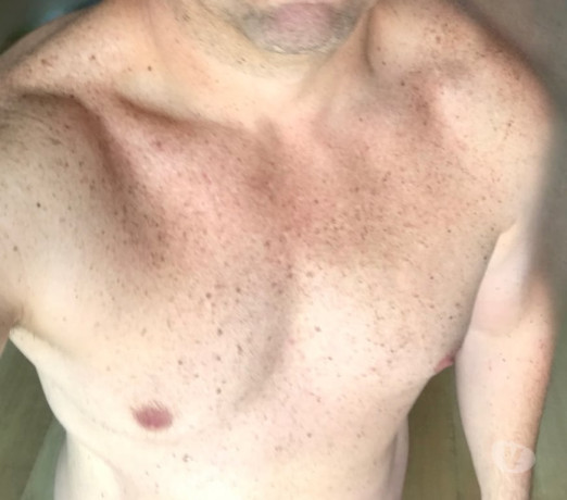 homem-bem-sucedido-educado-e-habilidoso-laranjeir-de-qualidade-em-rio-de-big-0