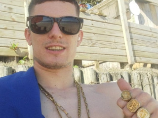 branquinho-tatuado-centro-florianopolis-acompan-em-santa-catarinaflorianopolis-melhor-preco-da-regiao-com-condicoes-especiais-em-santa-catarinaflorianopolis