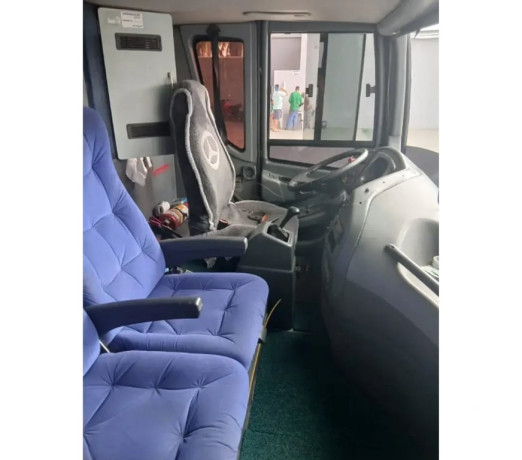 mbenz-dd-2010-rf-7172-matriz-onibus-seminovo-melhor-oferta-paranacuritiba-matriz-r-53000000-em-paranacuritiba-matriz-r-53000000-big-2