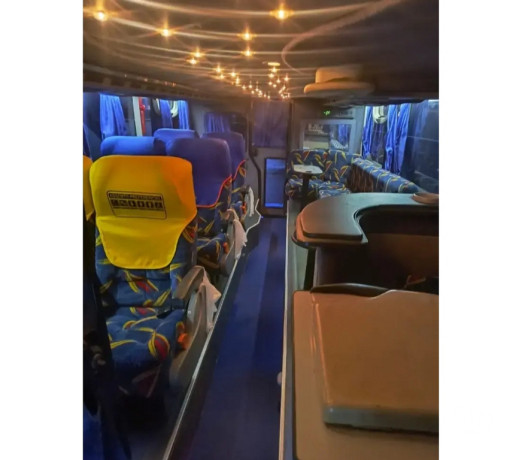 mbenz-dd-2007-rf-7183-matriz-onibus-seminovo-premium-em-paranacuritiba-matriz-r-42000000-em-paranacuritiba-matriz-r-42000000-negociavel-big-4