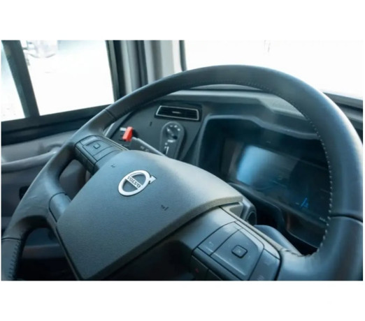 volvo-dd-2023-24-rf-7187-matriz-onibus-us-melhor-oferta-paranacuritiba-matriz-r-200000000-em-paranacuritiba-matriz-r-200000000-big-4