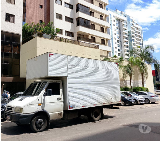 caminhao-bau-de-mudanca-com-ajudantes-sudoeste-oct-em-distrito-federalbrasilia-produtoservico-com-certificacao-de-qualidade-em-distrito-federalbrasilia-negociavel-big-0