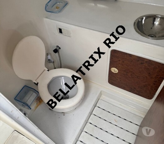 vendo-maravilhosa-lancha-de-32-pes-a-diesel-nitero-de-diferenciado-em-rio-de-r-30000000-r-30000000-garantia-big-4