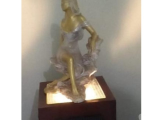 estatueta-exclusiva-mulher-observando-ponta-grossa-em-paranaponta-grossa-selecionado-garantida-com-otimo-custo-beneficio-r-120000-em-paranaponta-grossa-r-120000-garantia