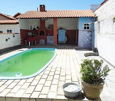 casa-linear-2-qtos-sendo-1-suite-area-gourmet-co-em-rio-de-atendimento-personalizado-e-especializado-big-1