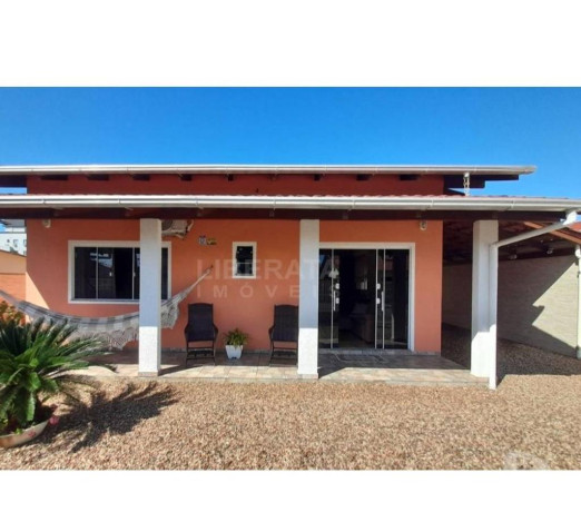 casa-a-venda-na-meia-praia-navegantes-sc-navegan-em-santa-catarinanavegantes-produtoservico-com-certificacao-de-selecionado-em-santa-catarinanavegantes-negociavel-big-0