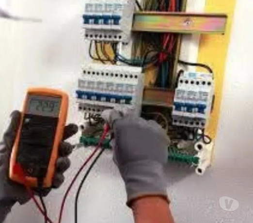 eletricista-manutencao-e-reforma-eletricista-brota-de-diferenciado-em-bahiasalvador-brotas-em-bahiasalvador-brotas-entrega-imediata-big-0