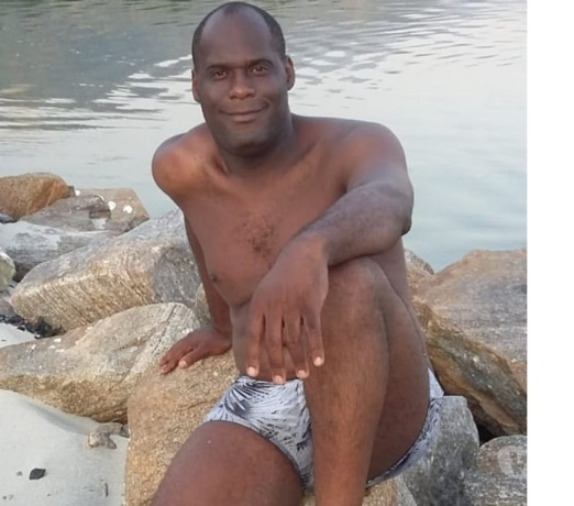 negro-sigiloso-procura-mulheres-maduras-casadas-o-de-premium-em-cearahorizonte-em-cearahorizonte-big-0