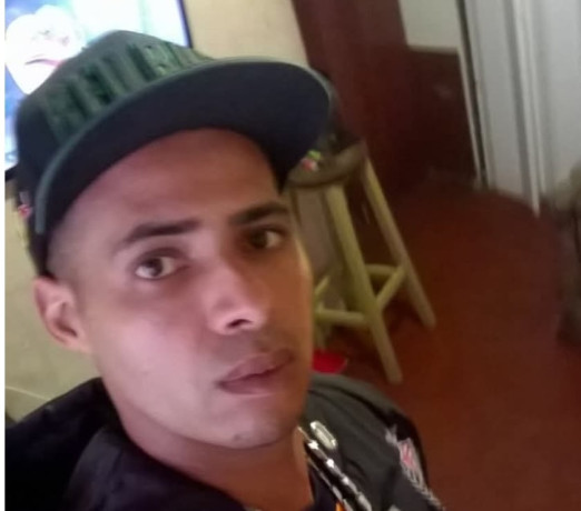 homem-moreno-procura-mulheres-ou-casais-sao-jose-d-premium-em-sao-paulo-condicao-especial-big-0